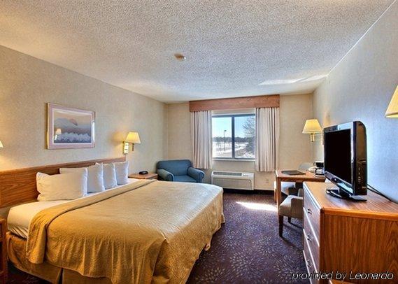 Quality Inn 2*